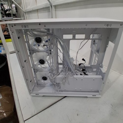 THERMALTAKE VIEW 380 TG ARGB SNOW ATX CASE; 4X120MM ARGB FANS INCLUDED; SUPPORTS HIDDEN-CONNECTOR MOTHERBOARD TOWER - BLACK - (MODEL: CA-1Z2-00M6WN-00) image 5