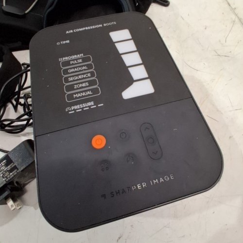 SHARPER IMAGE AIR COMPRESSION LEG MASSAGER BOOTS- SMALL/MEDIUM 25"-31" - BLACK (MODEL: 1018196) image 3