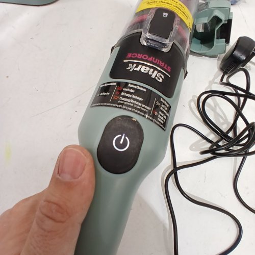 SHARK STAINFORCE CORDLESS HANDHELD CARPET/UPHOLSTERY STAIN CLEANER - (MODEL: HX101C) image 2