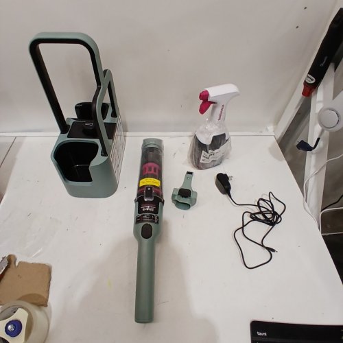 SHARK STAINFORCE CORDLESS HANDHELD CARPET/UPHOLSTERY STAIN CLEANER - (MODEL: HX101C) image 3