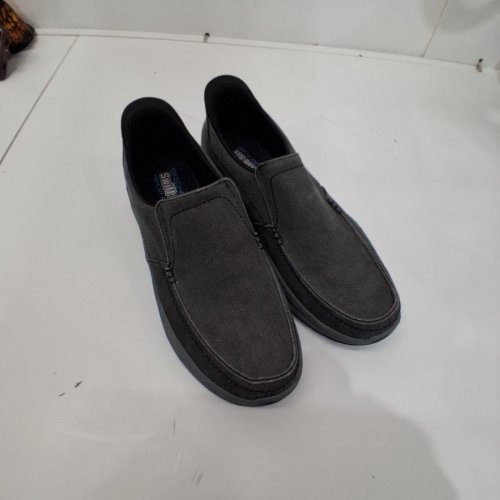 MENS SKECHERS SWIFT FIT MEMORY FOAM SLIP-ON SHOES - SIZE 12 - BLACK/GREY image 3
