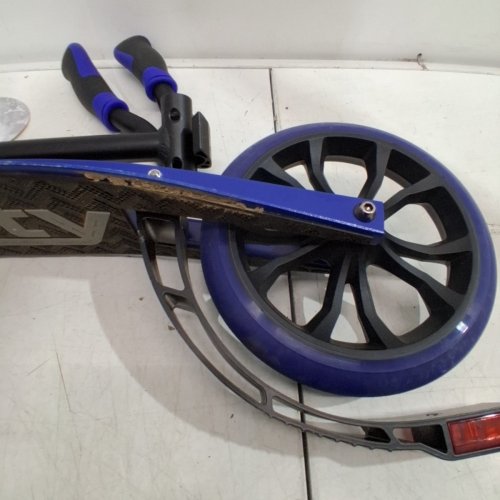SERENELIFE FOLDABLE ADJUSTABLE T-BAR KICK SCOOTER - BLUE/BLACK (MODEL: SLTS68) image 3