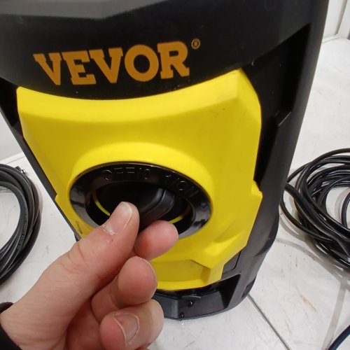 ELECTRIC PRESSURE WASHER WITH 5 QUICK CONNECT NOZZLES & FOAM CANNON - 2000 PSI MAX - 1.76 GPM - 1500W - 30FT HOSE - YELLOW AND BLACK (MODEL: HRT03S) image 3