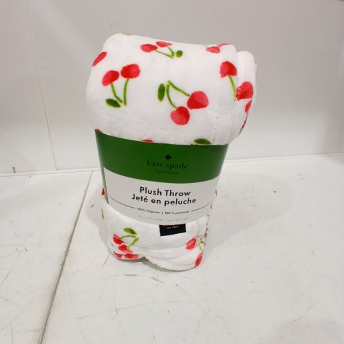 KATE SPADE PLUSH THROW BLANKET - 60" X 70" - WHITE/CHERRY (MODEL: 1859162) image 2