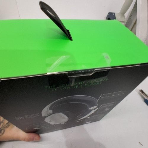 RAZER BLACKSHARK V2 X GAMING HEADSET 7.1 SURROUND SOUND CAPABLE, MEMORY FOAM CUSHION, MULTIPLATFORM, 3.5MM HEADPHONE JACK - WHITE (MODEL: ‎RZ04-0324) image 3
