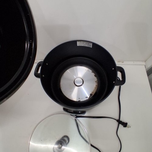 STARFRIT ELECTRIC RICE COOKER - 20 CUP - BLACK (MODEL: 024738) image 5