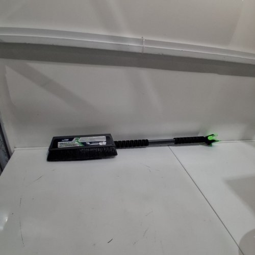 2PC POLAR XTREME SNOW BRUSH AND SCRAPER WITH RUBBER SIDE - 58" - GREEN/BLACK (MODEL:1509988) image 2