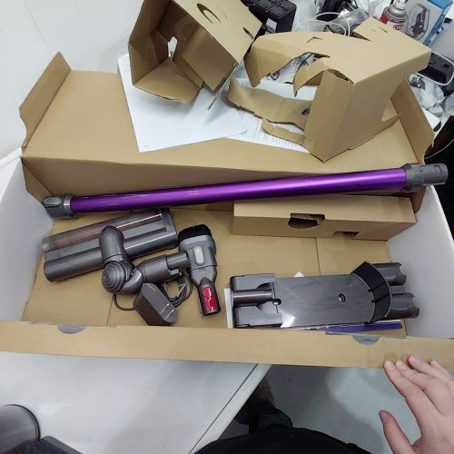 DYSON V6 CORDLESS STICK VACUUM WITH HEPA FILTRATION - PURPLE/SILVER image 4