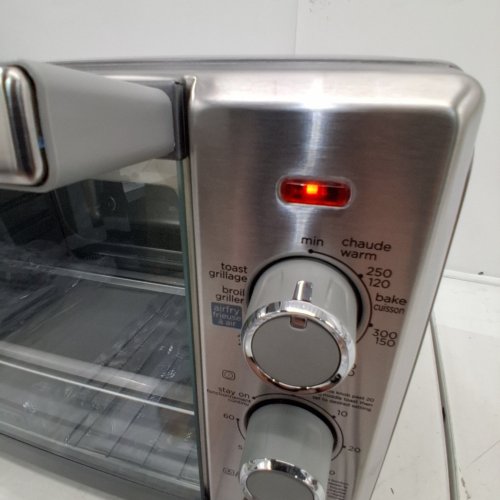 BLACK + DECKER CRISP 'N BAKE AIR FRY TOASTER OVEN - STAINLESS STEEL (MODEL: ‎TO3217SSC) image 2