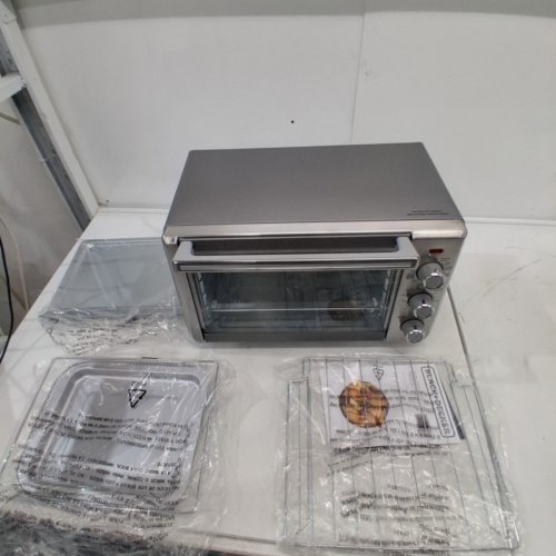 BLACK + DECKER CRISP 'N BAKE AIR FRY TOASTER OVEN - STAINLESS STEEL (MODEL: ‎TO3217SSC) image 3