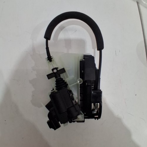 CAR BOOT TAILGATE LOCK LATCH ACTUATOR FOR REAR TRUNK DOOR - FOR FORD ECOSPORT 2013-2020 image 2