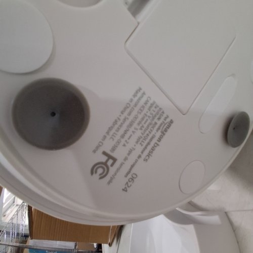 AMAZON BASICS AUTOMATIC PET FOOD FEEDER WITH SLOW FEED AND PORTION CONTROL- 4L - WHITE image 3