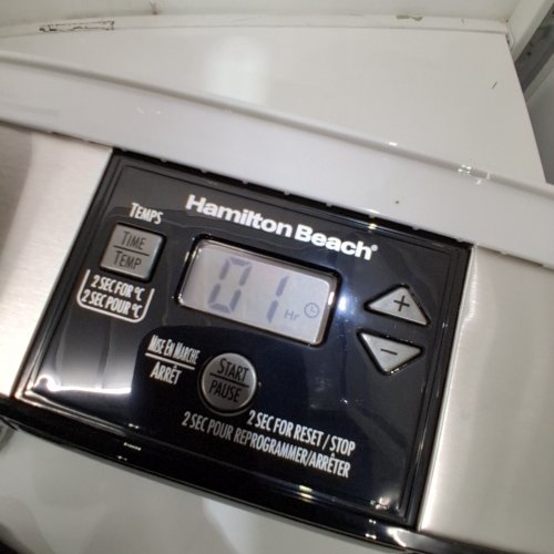 HAMILTON BEACH 5-TRAY STACKABLE DIGITAL FOOD DEHYDRATOR - WHITE (MODEL: 32100C) image 2