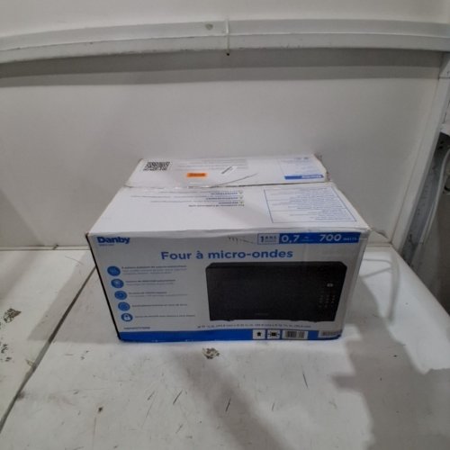 DANBY 700W COUNTERTOP MICROWAVE - 0.7 CU.FT - BLACK (MODEL: DBMW0721BBB) image 5
