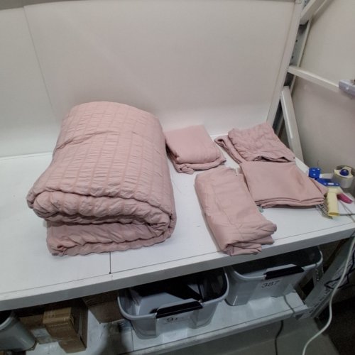 7PC LOVE'S CABIN SEERSUCKER COMFORTER BEDDING SET - COMFORTER, FLAT SHEET, FITTED SHEET, 2 PILLOW CASES, 2 PILLOW SHAMS - QUEEN - PINK image 2