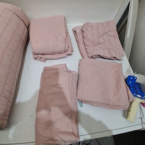 7PC LOVE'S CABIN SEERSUCKER COMFORTER BEDDING SET - COMFORTER, FLAT SHEET, FITTED SHEET, 2 PILLOW CASES, 2 PILLOW SHAMS - QUEEN - PINK image 3