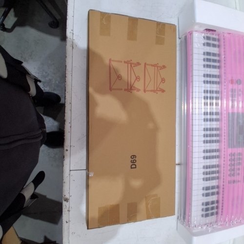 KIDS 61-KEY BEGINNER MUSICAL KEYBOARD PIANO WITH MICROPHONE - 33" - PINK/BLACK (MODEL: BD-612) image 4