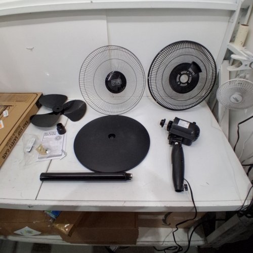 BLACK AND DECKER STAND OSCILLATING FAN WITH REMOTE - 16" - BLACK image 4