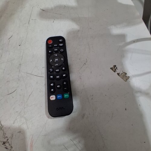 ONN. 3-DEVICE REMOTE CONTROL - BLACK image 2