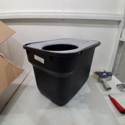 IRIS USA SQUARE TOP ENTRY CAT LITTER BOX WITH PRIVACY WALLS AND LITTER CATCHING LID - LARGE 20.5" X 14" - BLACK/GREY (MODEL: 589653) image 2