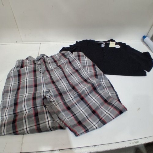 2PC MENS GEORGE PAJAMA SET - SMALL - BLACK / PLAID image 3
