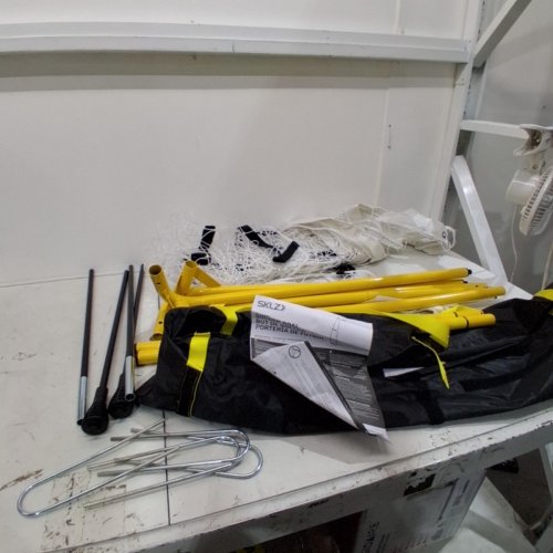 SKLZ QUICKSTAR SOCCER GOAL - 8FT X 5FT - WHITE/YELLOW/BLACK (MODEL: 1996707) image 2
