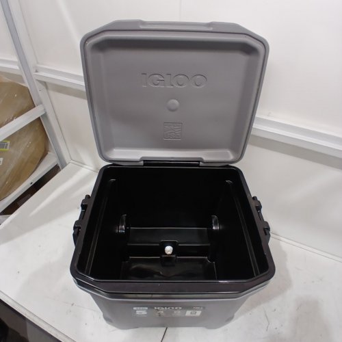 IGLOO MAXCOLD LATITUDE WHEELED ROLLER COOLER - 62QT/58L - GREY\WHITE - (MODEL: 1872193) image 6