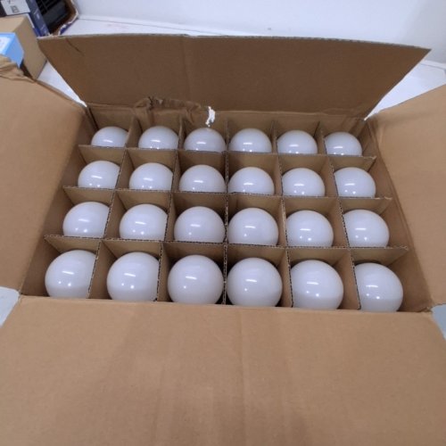 24PK AMAZON BASICS NON-DIMMABLE A19 LED LIGHTBULBS - 60W EQUIVALENT - 800LM - 5000K DAYLIGHT image 2