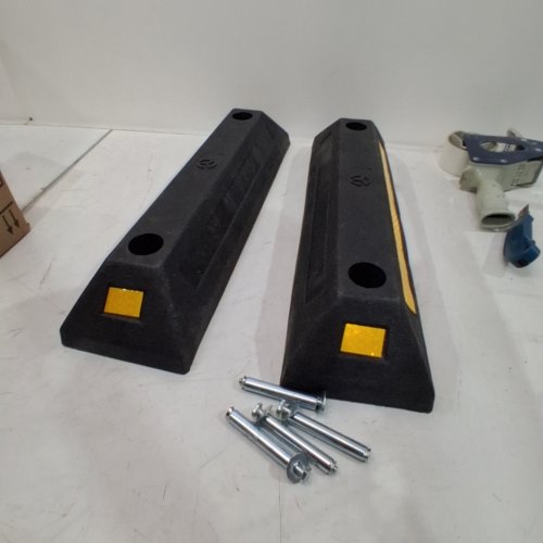 2PK CURB GARAGE VEHICLE FLOOR STOPPER - 20" X 14" - BLACK\YELLOW (MODEL:4350279997) image 2