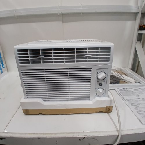 GE APPLIANCES MECHANICAL ROOM AIR CONDITIONER FOR SMALL ROOMS - 5000BTU - 150SQ. FT. (MODEL: AWAS05BWFC) image 3