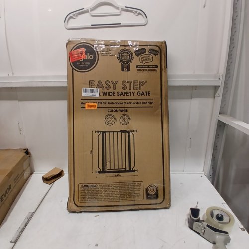 REGALO EASY STEP EXTRA WIDE BABY GATE - 30" X 29"-49" - WHITE (MODEL: 1164 EW DS) image 3