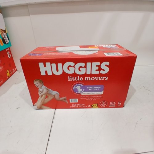 104PK HUGGIES LITTLE MOVERS DIAPERS - SIZE 5 image 2