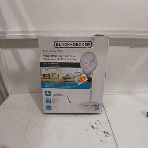 BLACK+DECKER STAND FAN WITH REMOTE - 16" - WHITE (MODEL: BFSR16W) image 3