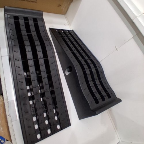 ROBLOCK HEAVY DUTY LOW PROFILE VEHICLE RAMPS 13000LB CAPACITY - 35.6" X 8" - BLACK - (MODEL: TS295AU) image 3