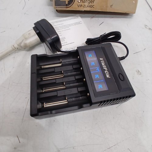 VIWIPOW LCD DISPLAY INTELLIGENT CHARGER FOR AA/AAA BATTERIES - BLACK image 2
