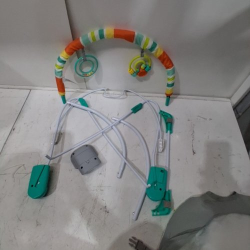 BRIGHT STARTS RAINFOREST VIBES PORTABLE 3-POINT HARNESS BOUNCER WITH TOY-BAR - RAINFOREST VIBES (MODEL: 12227) image 3
