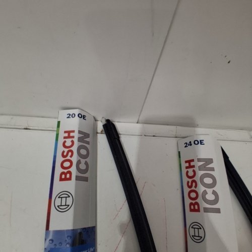 2PC BOSCH WINDSHIELD WIPER BLADE SET - FRONT DRIVER AND PASSENGER SIDE - 24 OE/20 OE - BLACK (MODEL: 3397014678-YEF) image 4