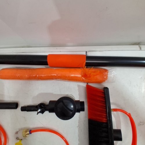 NOVASTRY 180° ROTATION SOAP DISPENSING WINDOW / SOLAR PANEL CLEANING BRUSH - 20FT - BLACK/SILVER/ORANGE image 5