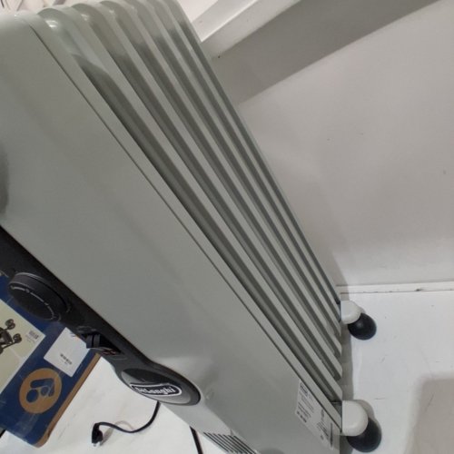 DELONGHI FULL ROOM RADIANT HEATER WITH 3 POWER LEVELS - GREY (MODEL: TRRS0715CA) image 4