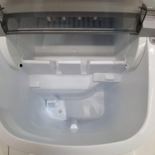 FRIGIDAIRE COMPACT ICE MAKER 26LBS/DAY SILVER (MODEL: EFIC189-SILVER) image 6