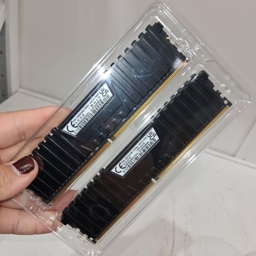 CORSAIR VENGEANCE LPX 16GB (2X8GB) DDR4 DRAM 3200MHZ C16 DESKTOP MEMORY KIT - BLACK (MODEL : CMK16GX4M2B3200C16) image 3