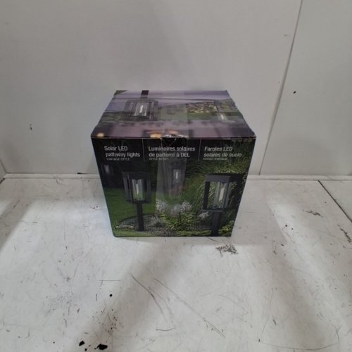 4PK GTX NATURALLY SOLAR POWERED 25LM PATHWAY LIGHTS - 4"X4"X23"- BLACK (MODEL: 1937955) image 6