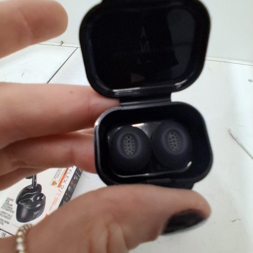 JBL BY HARMAN TUNE FLEX - TRUE WIRELESS NOISE CANCELLING IN EAR HEADPHONES WITH 32 HOUR PLAYBACK TIME - BLACK (MODEL: JBLTFLEXBLKAM) image 3