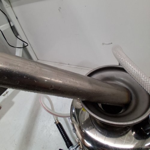 VEVOR 6L STAINLESS STEEL HAND-PUMP AUTO-PRESSURE SPRAYER TANK image 4