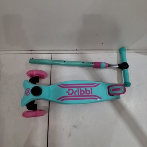 DRIBBL KID'S 3-WHEEL SCOOTER ADJUSTABLE HEIGHT HANDLEBAR - UP TO 165LBS - TEAL/PINK/CANDY (MODEL: DBKS10) image 4