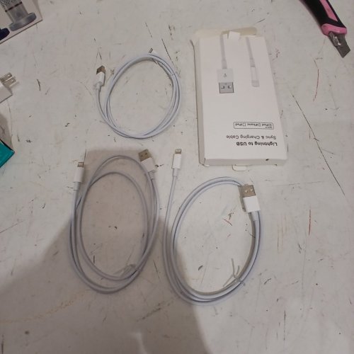 3PK LIGHTNING TO USB CHARGE CABLES - 3.3FT - WHITE image 2