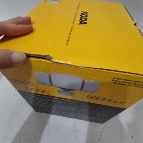 KODA MOTION-ACTIVATED LED SECURITY FLOOD LIGHT - 4800LM 5000K- WHITE (MODEL: 1938035/LM030878) image 3