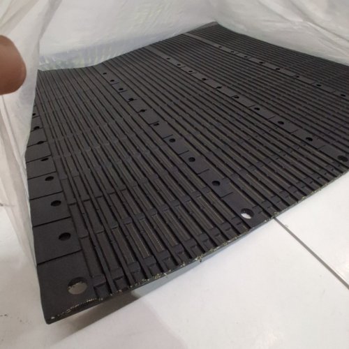 ROCK TAMERS REPLACEMENT MUDFLAP - UNIVERSAL - BLACK image 4