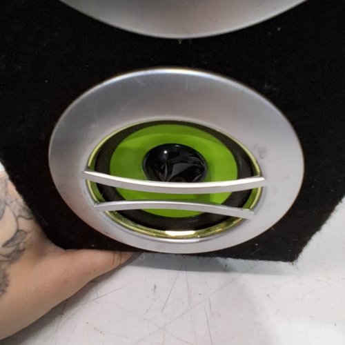 SONDPEX PORTABLE BLUETOOTH SPEAKER SYSTEM - 11.5" X 5.5" X 11.3" - BLACK/GREEN (MODEL: CSF-D45B) image 6