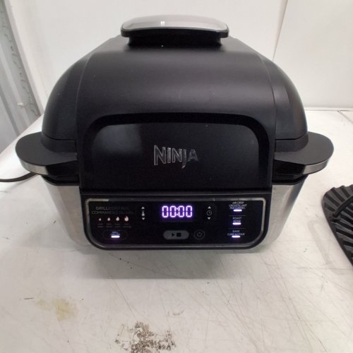 NINJA FOODI INDOOR GRILL 4-IN-1 SMOKELESS PROGRAMMABLE DIGITAL AIR FRYER, ROASTER AND OVEN - PTFE/PFOA-FREE - 4QT - 1760W - 120V - 60HZ - BLACK (MODEL: AG300C) image 2